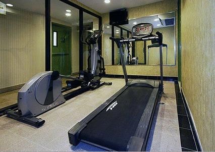 Quality Inn Jamaica Airtrain New York Buitenkant foto