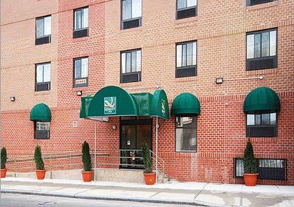 Quality Inn Jamaica Airtrain New York Buitenkant foto